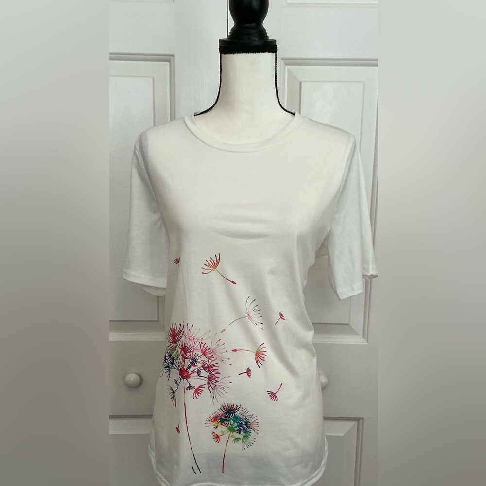Floral White T-Shirt. New w/o tags